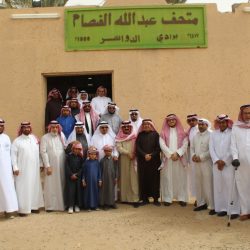 العميد الركن عامرالشهري يقدم شهادة شكروتقديرلرئيس بلدية صامطة “الدغريري “