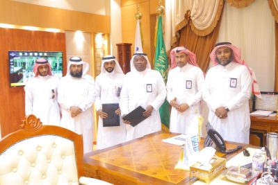 بلدية القوز ومركز المملكة الإجتماعي بعنيكر يوقعان عقد الشراكة المجتمعية