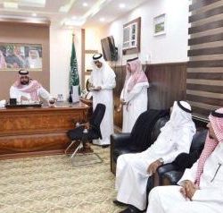 التمار يقدم ورشة ” الفلويد آرت ” بمعرض عبير الأحساء