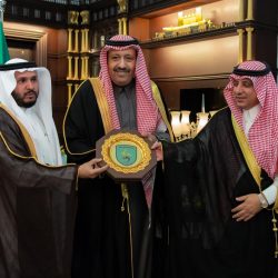 أمير الباحة يكرم وفد المنطقة المشارك في المهرجان الوطني للتراث والثقافه  (جنادريه33)