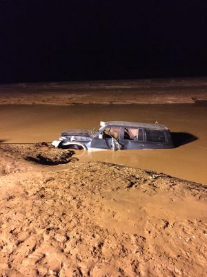 وفاة مواطن بعد جرف السيول لمركبتة في وادي  عرعر