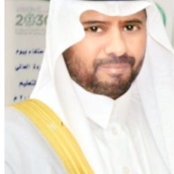 سمو أمير منطقة الباحة يكرم 219 طالباً متفوقاً من تعليم الباحة