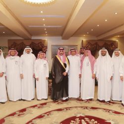 سمو الأمير عبدالعزيز يكرم لجنة دراسة الخطة الاستراتيجية