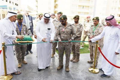 الدكتور العامري يفتتح معرض الملتقى السنوي الثالث للجودة وسلامة المرضى بمدينة سلطان الطبية