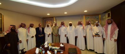 سمو الأمير عبدالعزيز يكرم لجنة دراسة الخطة الاستراتيجية