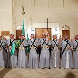 هلال جدة بنقل خمسة حالات نتجية نشوب حريق في فرن لصهر الحديد