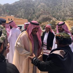 بن لبده يرعى معرض منجد التوعوي