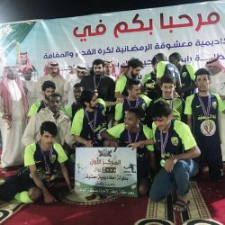 550 عاملا من أبطال النظافة يجتمعون على مائدة الإفطار الجماعي في أبوعريش