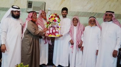 أبناء وأحفاد الشيخ عبدالواحد بن علي الشرقي يحتفون بإبن اخيهم “حمود الشرقي”