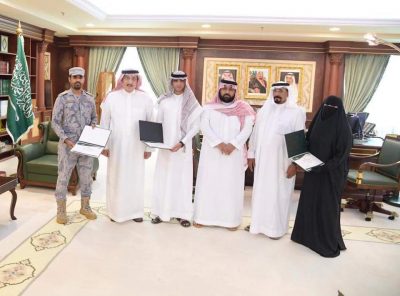 ” أمير منطقة جازان “يكرّم “ممرضة الشاطئ” وشقيقها