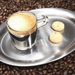 أمانة الأحساء البدء بتنفيذ مبادرة ” حاويات الطاقة الشمسية “