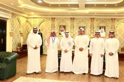 محافظ المندق مستقبلا المشرف العام على برنامج المدن الصحية بالمملكة