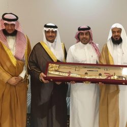 حكاية الشعار الذي شكلته مليون زهرة في مهرجان الورد والفاكهة؟