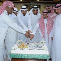 إدارة بريد الأحساء تحتفل بعيد الأضحى المبارك مع مندوبي الدوائر الحكومية والمراجعين