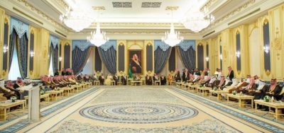 خادم الحرمين الشريفين يستقبل أصحاب السمو الأمراء وأصحاب الفضيلة العلماء وجمعاً من المواطنين