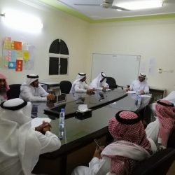 التشهير والغرامة بمواطن ووافد لإدانتهما بجريمة تستر تجاري