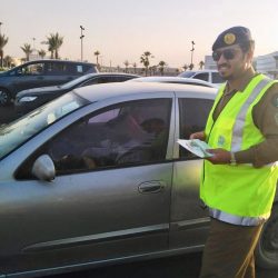فتاة الأحساء تسعد الطلاب والطالبات بتوزيع ٥٠٠ حقيبة مدرسية مجهزة