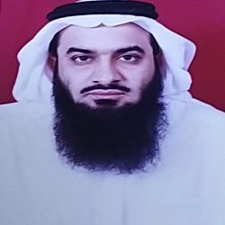 احتجاز عاملين في برج بحي العزيزية
