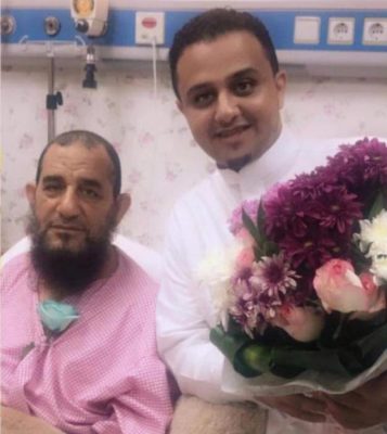 وعكة صحية تدخل والد الاعلامي عمر سيف المستشفى