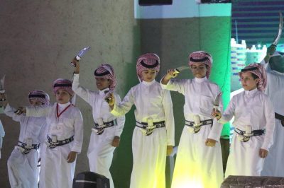 تواصل فعاليات الاحتفالات باليوم الوطني 89 بحازمي بيشة