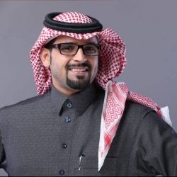بالصور: كشافة نادي حطين ينفذون مبادرة لدهن المطبات الاصطناعية بصامطة