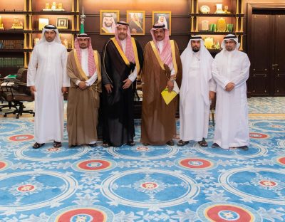 سمو الأمير حسام بن سعود يستقبل رئيس وأعضاء نادي الحجاز