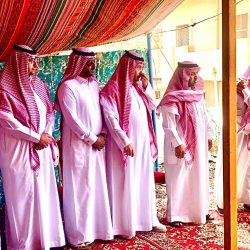 مهرجان المرأة العربية للابداع ٤ يمنح المستشار الاعلامي د.عبدالعزير الانديجاني درع التميز الاعلامي