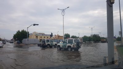 جهود مكثفة لمرور جازان للتعامل مع آثار الأمطار
