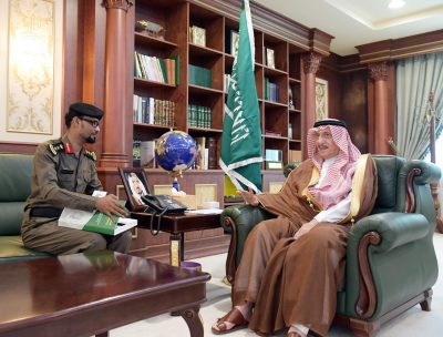 “سمو أمير جازان” يتسلّم التقرير الإحصائي لإدارة العمليات المشتركة بالمنطقة