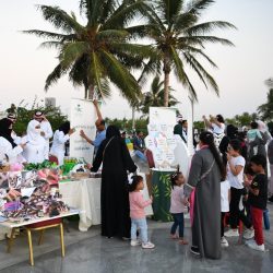 فرقة أمريكية تزور مقر فرقة أبو سراج بجدة