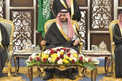 سمو أمير مكة المكرمة بالنيابة يستقبل أهالي المحافظات الشرقية بالطائف