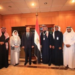 مدير مرور المنطقة الشرقية يكرم المواطن “الشمري”