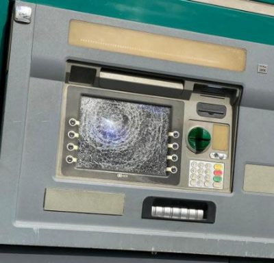 محطم أجهزة الصرف الآلي في قبضة الأجهزة الأمنية بالدرب