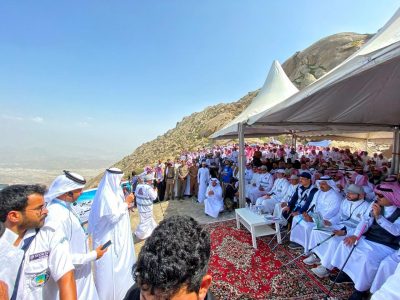 أهالي جبل شدا الأسفل يرفعون التهنئة لسمو أمير منطقة الباحة بمناسبة نجاح مبادرة الطريق إلى القمر