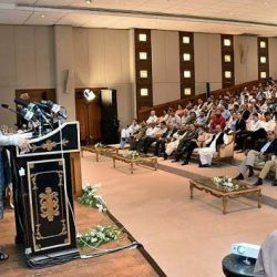 أمير القصيم يدشن مبنى إدارة العمليات المشتركة بالمنطقة
