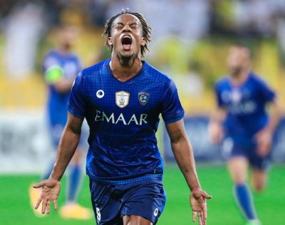 الهلال يستهل حملة الدفاع عن لقبه الآسيوي بثنائية