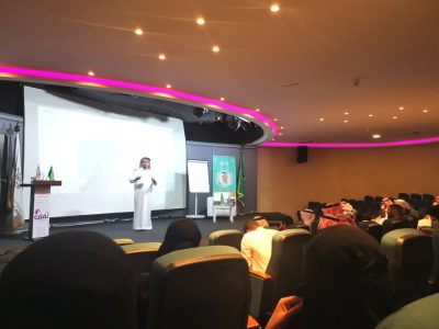 كيف تكون محاميًا ناجحًا” على مسرح جمعية الثقافة والفنون بجدة