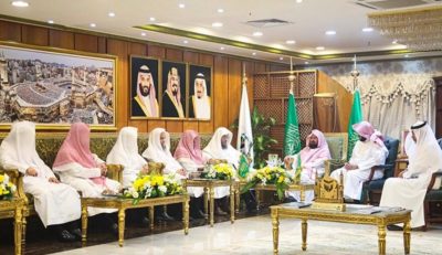 “السديس” يحتفي بأئمة الحرمين