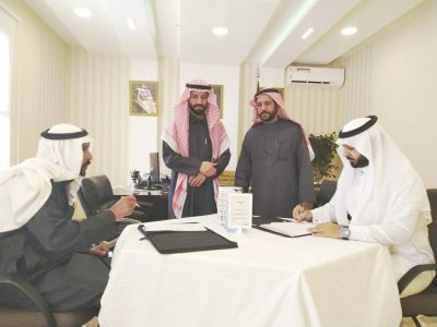 عقد شراكة بين مكتب تعليم جنوب بريدة وعمدة حي السالمية