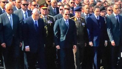 الرئيس المصري يتقدم الجنازة العسكرية للرئيس الأسبق محمد حسني مبارك
