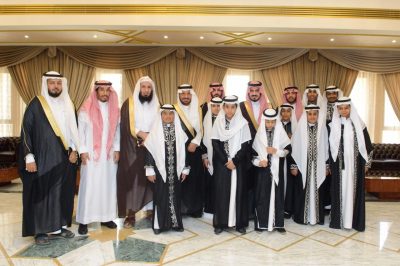 أمير منطقة مكة ونائبه يتسلمان التقرير الختامي لمبادرة مع اليتيم في البلد الأمين