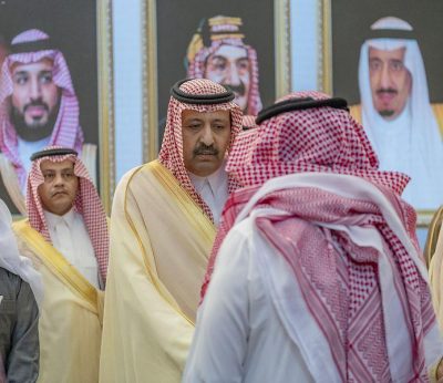 سمو أمير الباحة يستقبل المعزين في وفاة الأمير طلال بن سعود رحمه الله