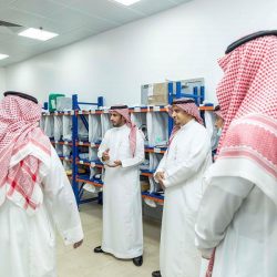 مطالبات للبنوك بوقف استقطاع الأقساط هذا الشهر