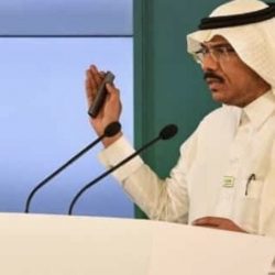 شرطة حائل: ضبط مواطن ظهر في مقطع فيديو وهو يحاول اختلاس النظر عبر الأبواب الخارجية لعدد من المنازل بحي النقرة