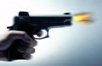 شرطة محافظة صبيا تطوق منزلاً لقيام أحد الأشخاص بإطلاق النار من داخله من سلاح رشاش