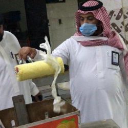 المركز السعودي للمسؤولية الاجتماعية بالرياض يكرم صحيفة “خبر عاجل”