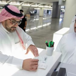 ولي العهد خلال اتصال برئيس مجلس السيادة السوداني: سنواصل المساعي لرفع اسم السودان من قائمة الدول الراعية للإرهاب
