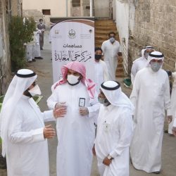 زيارة سعادة الدكتور يحيى زمزمي للاطلاع على جهود المركز في مساعدة متضرري جائحة كورونا