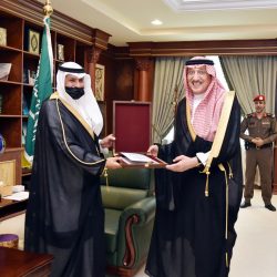 وزارة الداخلية تعلن عقوبة منشآت القطاع الخاص المخالِفة للإجراءات الاحترازية