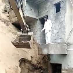 محافظ صامطة يؤدي صلاة عيد الأضحى بجامع العليا